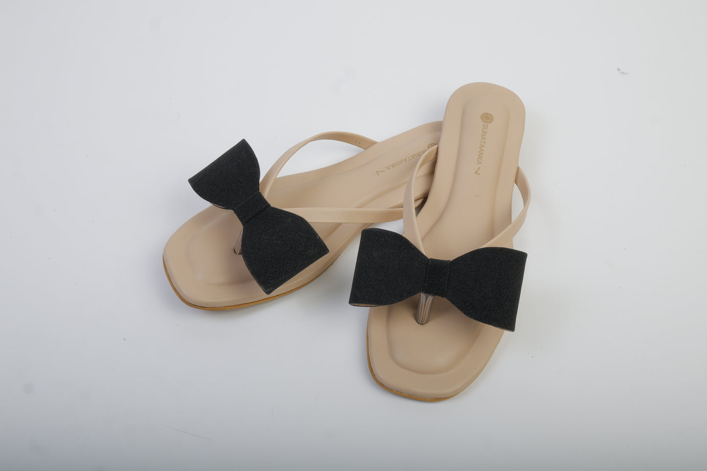 Metallic Muse - Black
