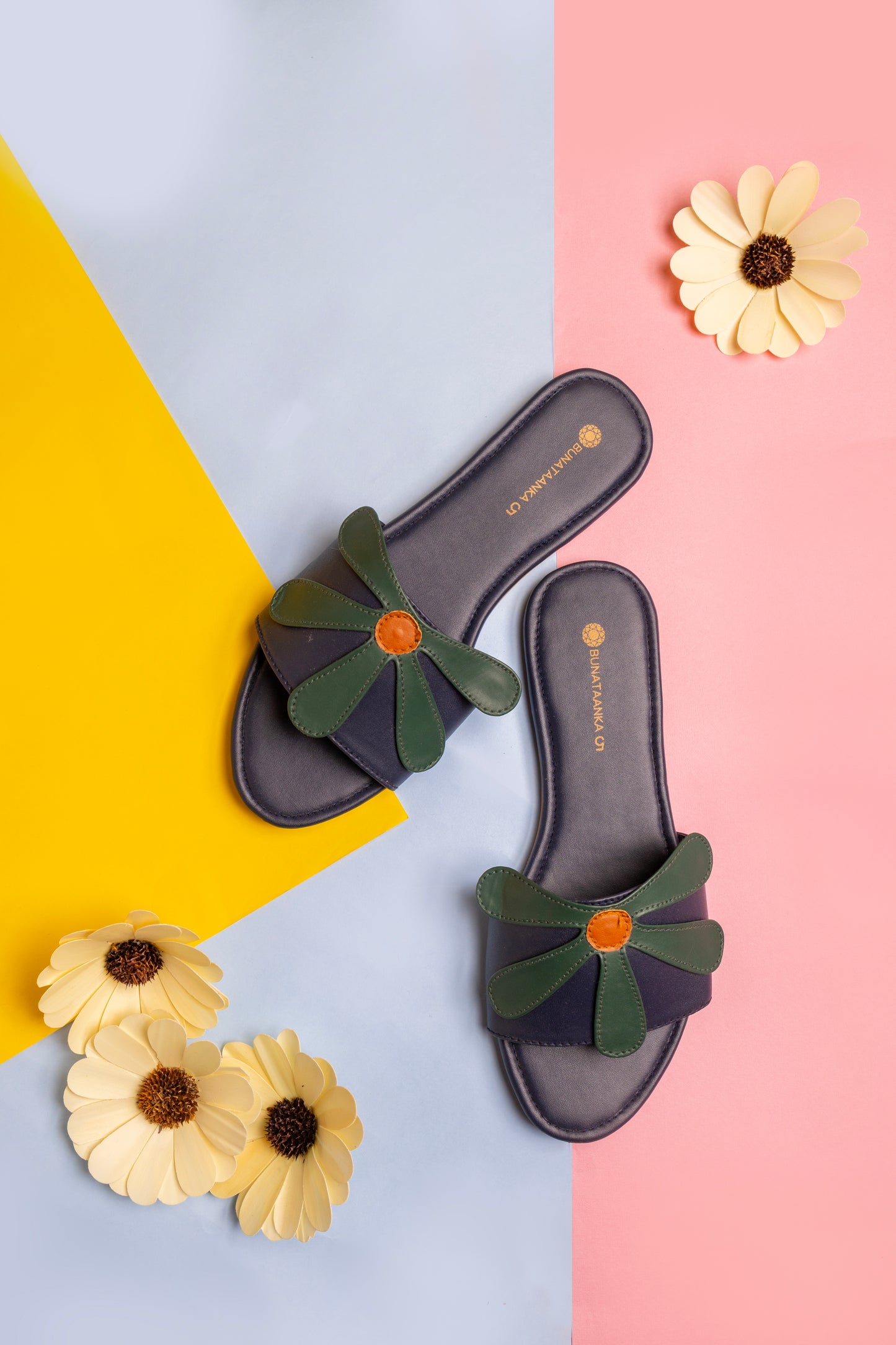 Daisy Bow Sliders - Navy blue