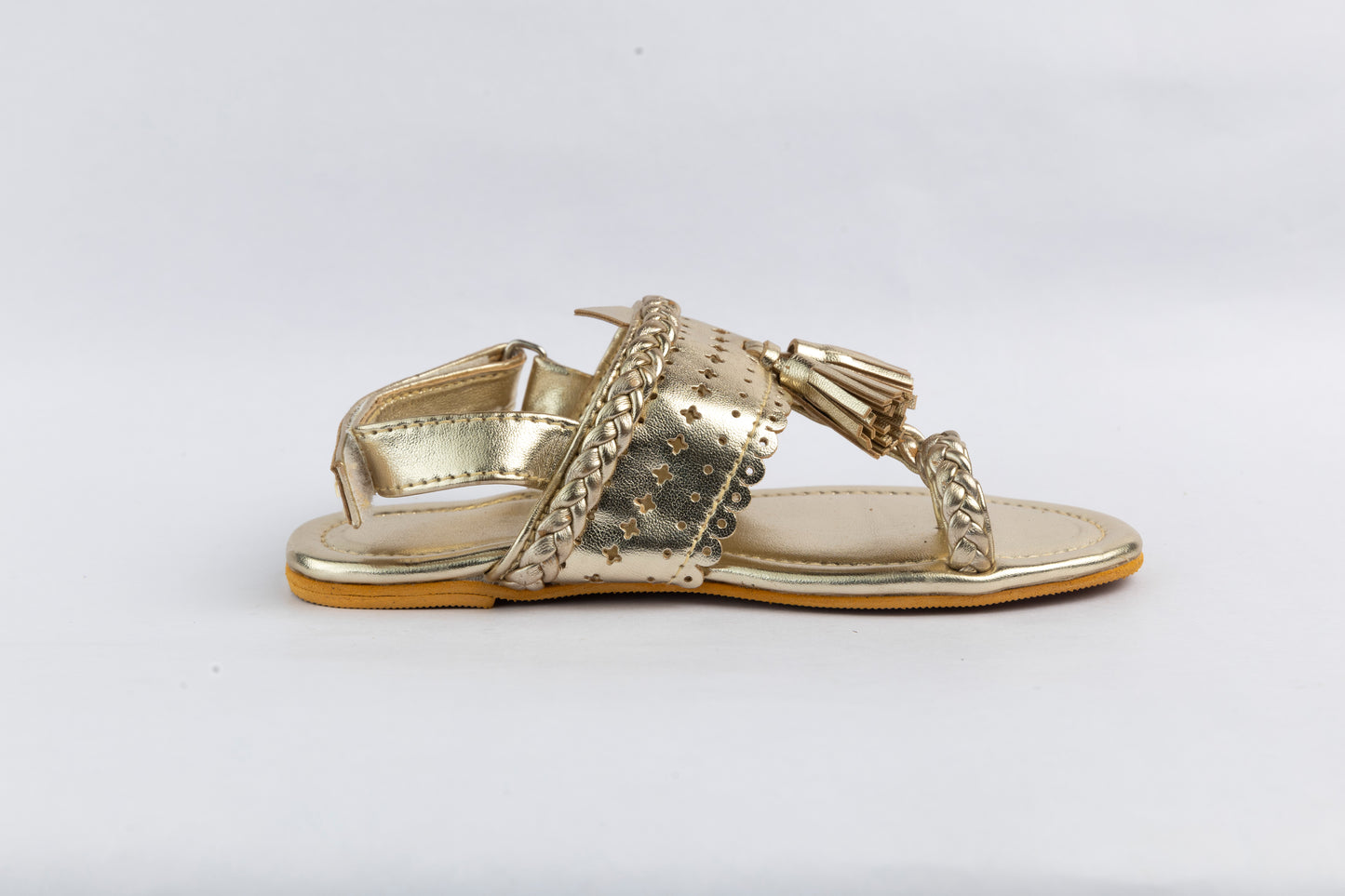 Golden Delight Kolhapuri Sandal